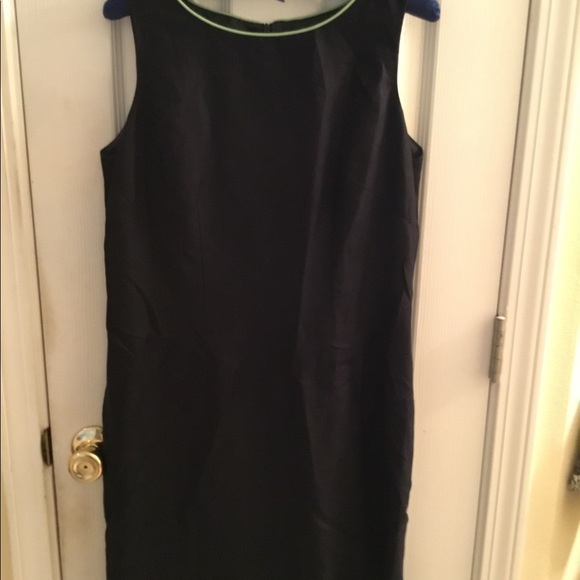Tow piece Jessica Howard black dress with lime green embroidered flowers. - Picture 2 of 4